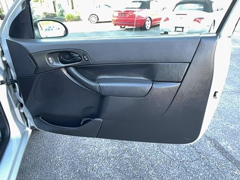 Used 2007 Ford Focus SES image 20