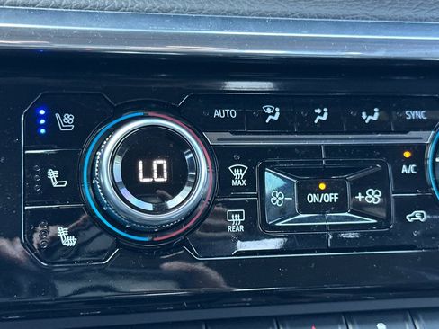 Used 2025 GMC Sierra 1500 Denali w/ Denali Reserve Package image 28