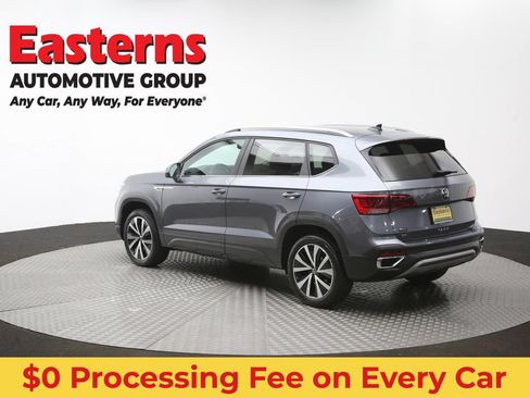 Used 2022 Volkswagen Taos SE FWD image 61
