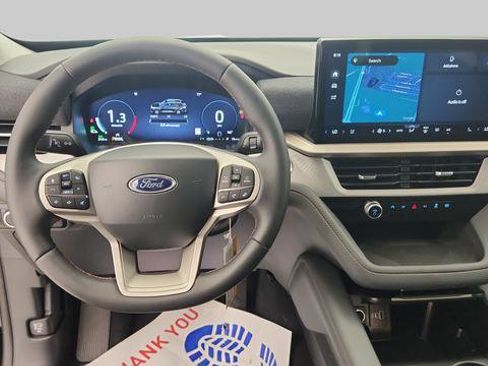 New 2025 Ford Explorer Active w/ Active Comfort Package image 13