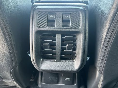 Used 2025 Ford Bronco Outer Banks AWD/4WD image 40