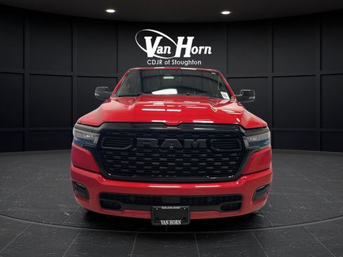 Used 2025 RAM 1500 Big Horn AWD/4WD image 2