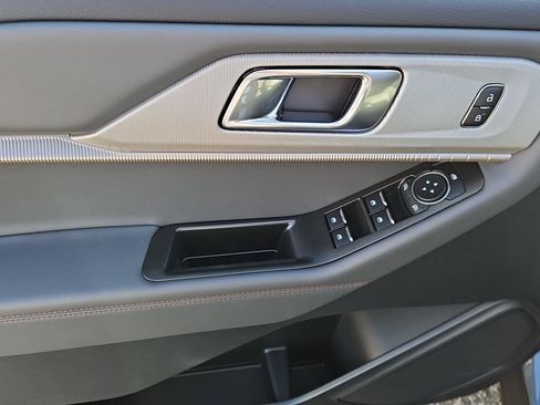 New 2026 Ford Explorer Active w/ Active Comfort Package AWD/4WD image 12