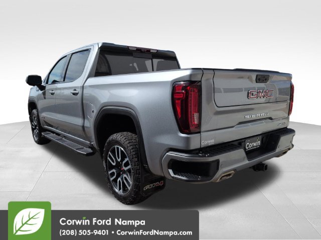 Used 2024 GMC Sierra 1500 AT4 w/ Technology Package AWD/4WD image 5