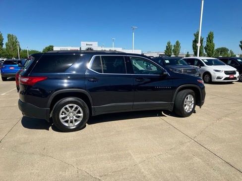 Used 2020 Chevrolet Traverse LT AWD/4WD image 5