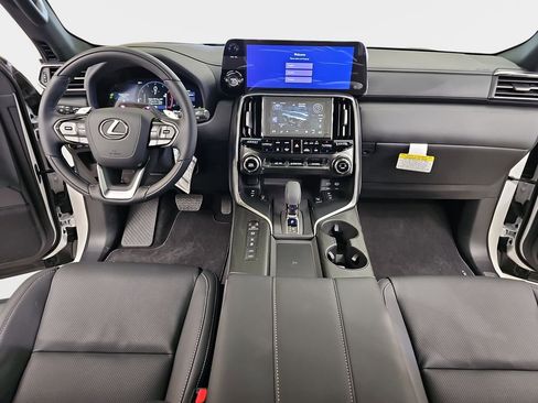 New 2026 Lexus LX 700h Luxury image 9