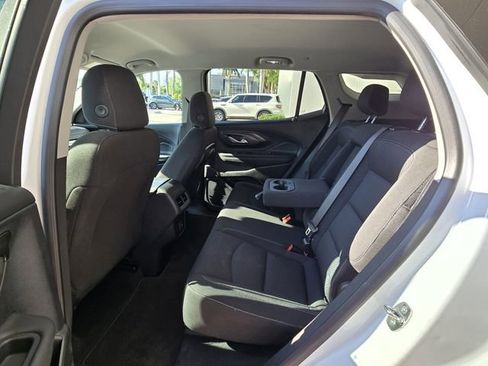 Used 2023 GMC Terrain SLE w/ Driver Convenience Package FWD image 14