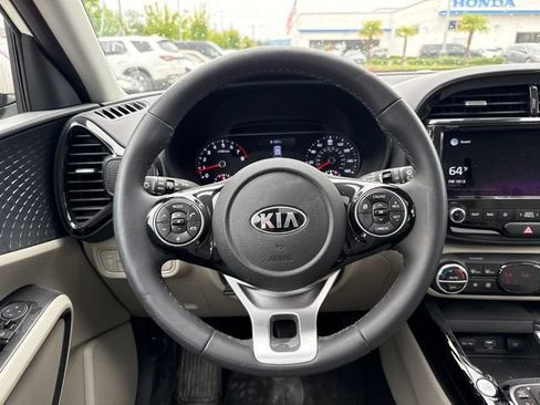 Used 2021 Kia Soul EX FWD image 16