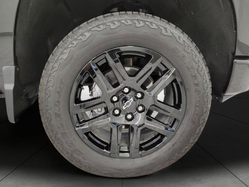 Certified 2025 Chevrolet Silverado 1500 LT Trail Boss w/ Convenience Package II image 4
