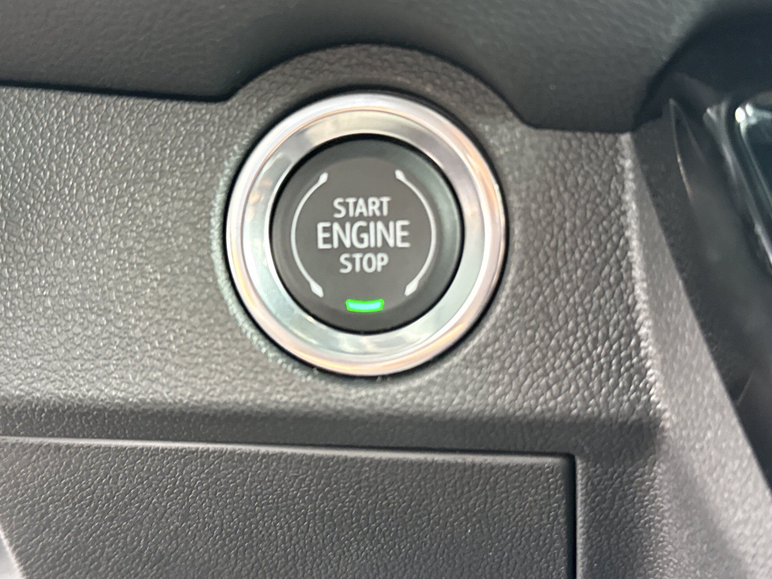 Used 2026 Chevrolet Traverse LT FWD image 36