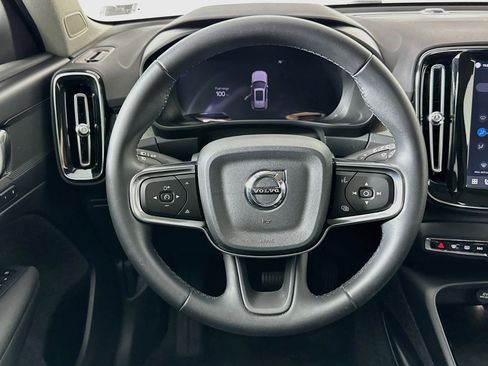 Used 2023 Volvo XC40 B5 Plus w/ Driver Assist Package AWD/4WD image 18