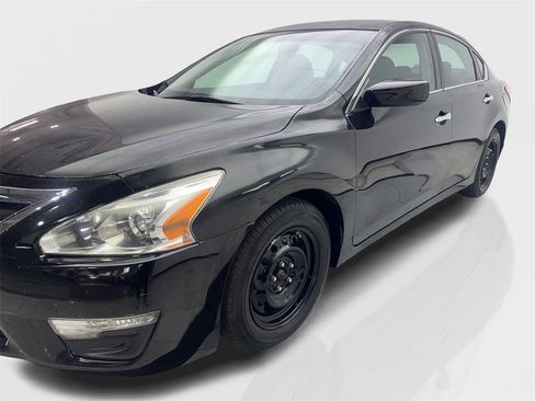 Used 2013 Nissan Altima 2.5 S image 11
