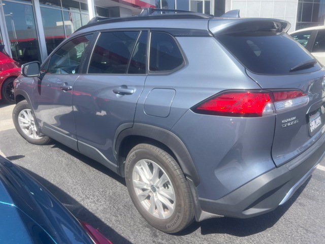 Certified 2023 Toyota Corolla Cross LE w/ Moonroof Package FWD image 5