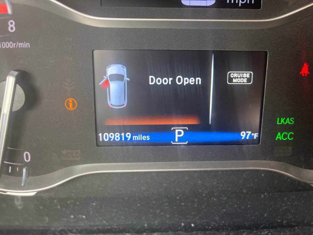 Used 2018 Honda Pilot Touring image 5