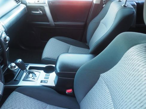 Used 2019 Toyota 4Runner SR5 image 10