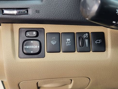 Used 2013 Toyota Highlander Limited image 22