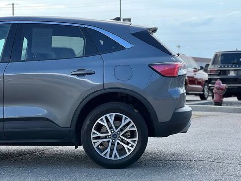 Used 2022 Ford Escape SEL AWD/4WD image 5