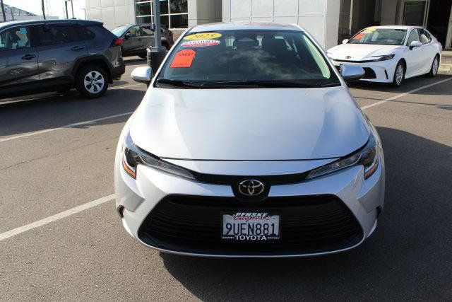 Used 2025 Toyota Corolla LE FWD image 2
