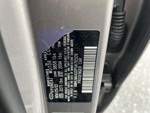 Used 2023 Hyundai Elantra SEL image 26