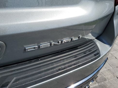 Used 2023 GMC Yukon Denali Ultimate image 8