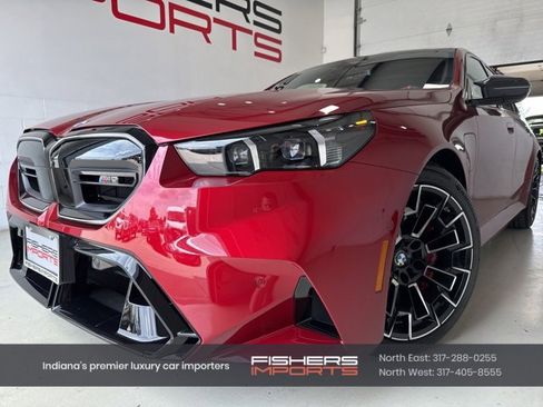 Used 2025 BMW M5 w/ Carbon Package image 1