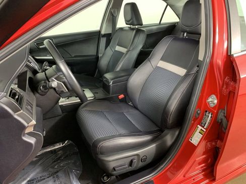 Used 2013 Toyota Camry SE FWD image 24