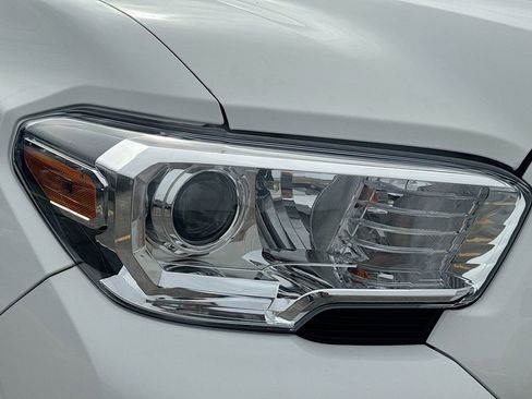 Used 2023 Toyota Tacoma SR5 image 36