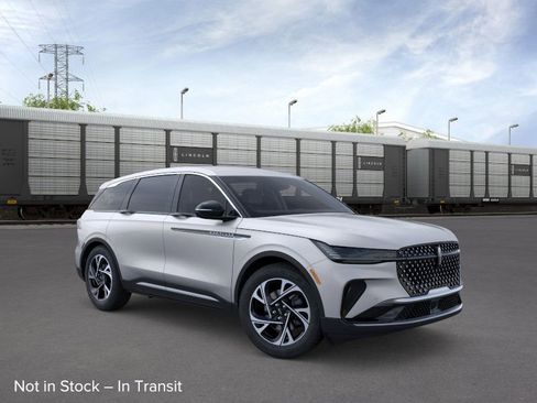 New 2026 Lincoln Nautilus Premier image 7