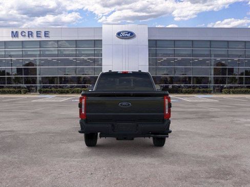New 2026 Ford F250 XLT w/ XLT Premium Package AWD/4WD image 5