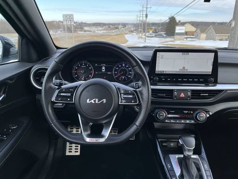 Used 2023 Kia Forte GT-Line w/ GT-Line Premium Package image 14