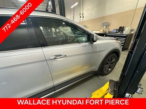 Used 2017 Hyundai Santa Fe Sport FWD image 4