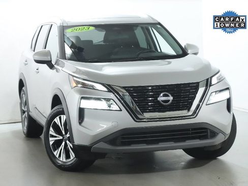 Certified 2023 Nissan Rogue SV w/ SV Premium B Package AWD/4WD image 3