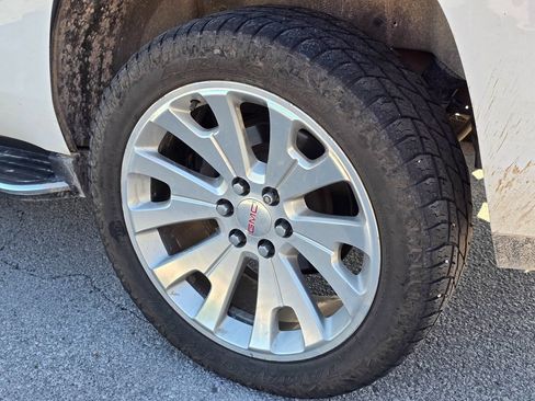 Used 2020 GMC Yukon SLE w/ HD Trailering Package AWD/4WD image 7
