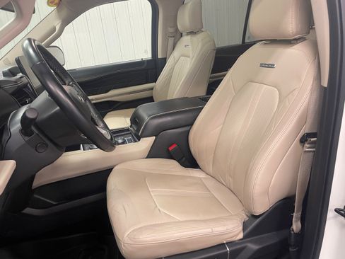 Used 2022 Ford Expedition Max Platinum AWD/4WD image 13
