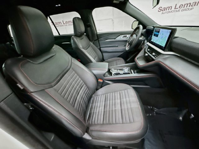 Used 2025 Ford Explorer ST-Line AWD/4WD image 31