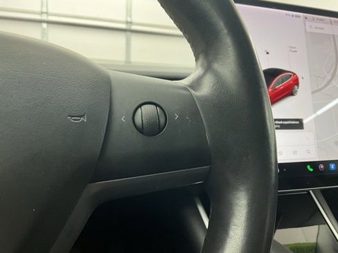 Used 2018 Tesla Model 3 image 18