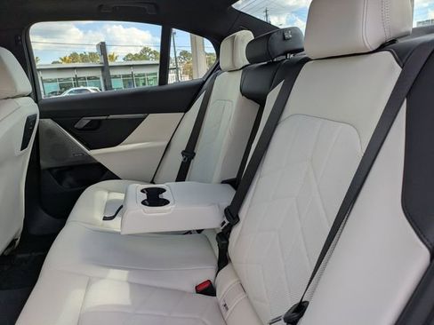 New 2026 BMW 530i xDrive w/ M Sport Package AWD/4WD image 13