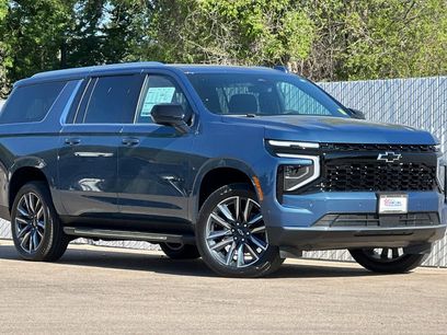 New 2026 Chevrolet Suburban LS w/ LS Custom Edition