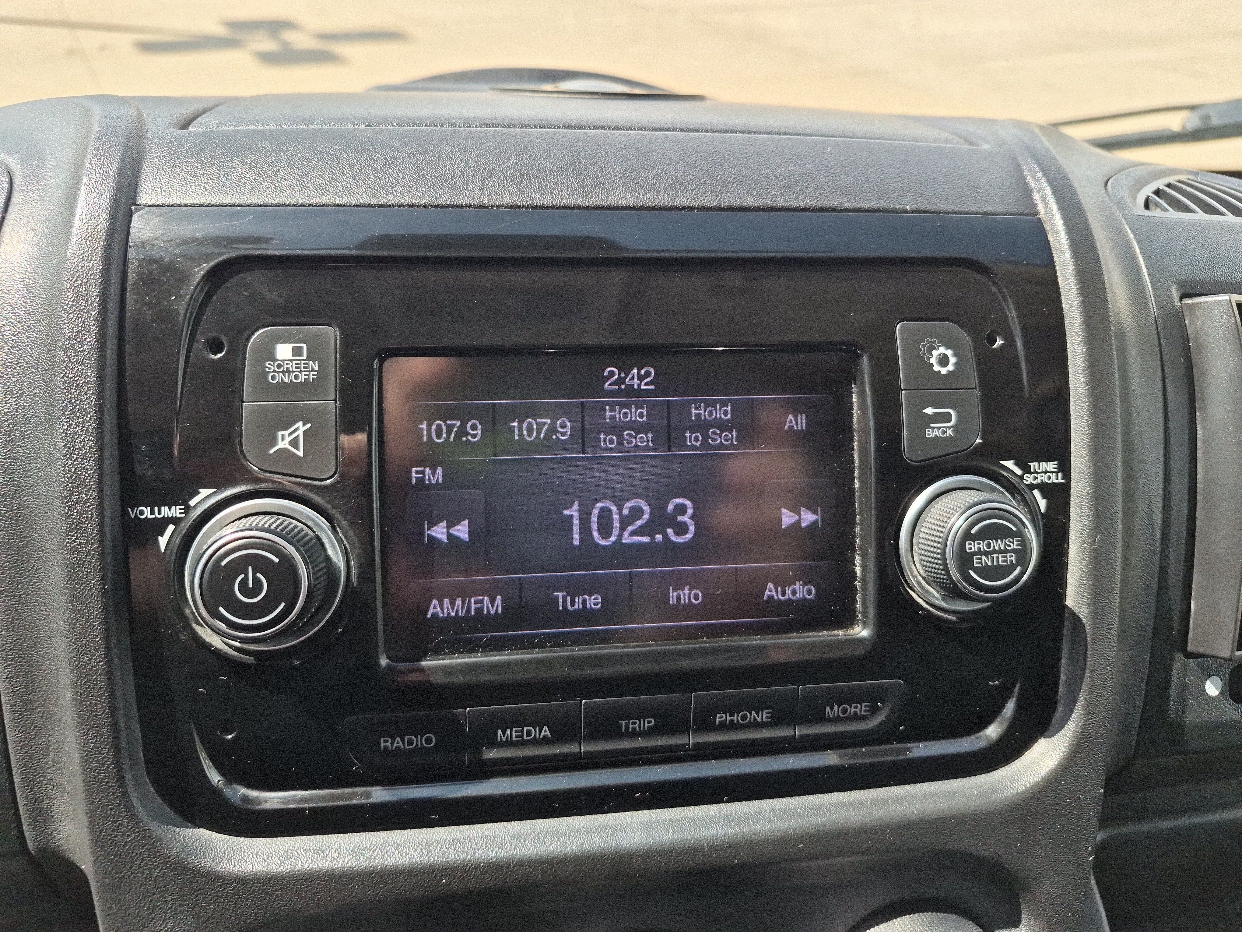 Used 2021 RAM ProMaster 2500 FWD image 14