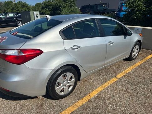 Used 2014 Kia Forte LX FWD image 4