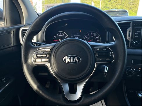 Used 2019 Kia Sportage LX FWD image 16