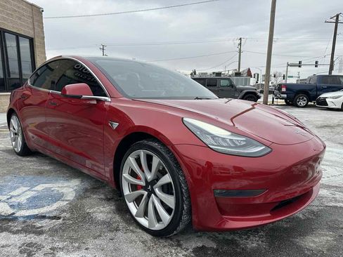 Used 2019 Tesla Model 3 Performance image 3