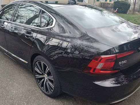 Used 2023 Volvo S90 B6 Plus AWD/4WD image 3