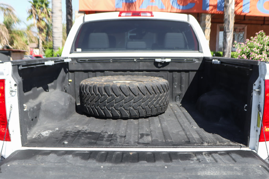 Used 2018 Toyota Tundra Limited w/ Limited Premium Package AWD/4WD image 8