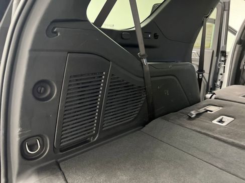 Used 2025 Chevrolet Tahoe LT AWD/4WD image 36