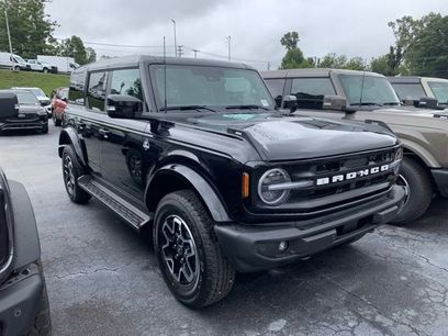 New 2025 Ford Bronco Outer Banks