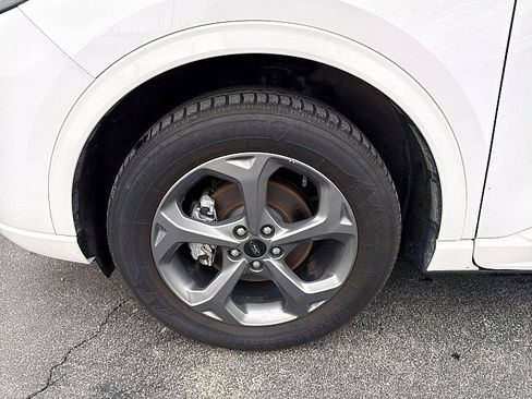 Used 2023 Ford Escape ST-Line Select image 24