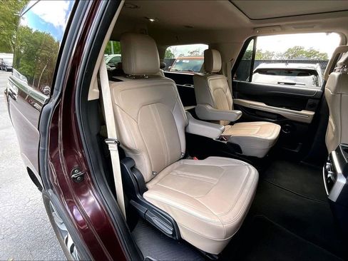 Used 2024 Ford Expedition Limited AWD/4WD image 22
