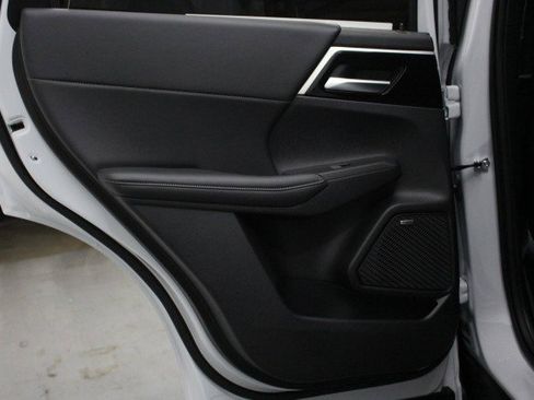 New 2026 Mitsubishi Outlander SE image 26