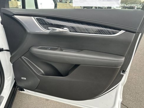 Certified 2023 Cadillac XT6 Premium Luxury AWD/4WD image 14